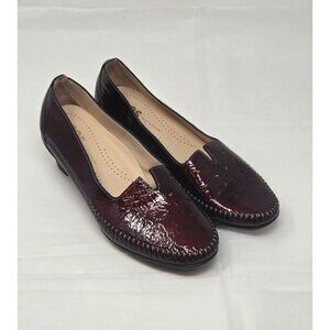 SAS Sonyo Slip On Low Heel Pumps Burgundy Soft Patent Leather Shoe size 8W